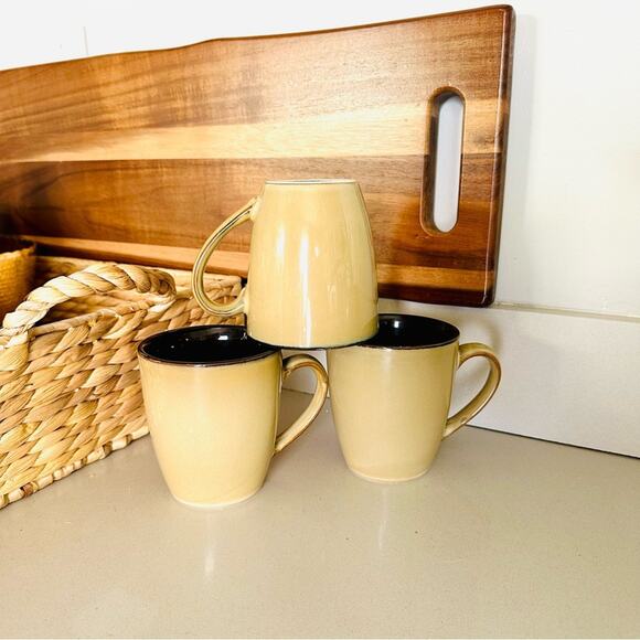 3 VINTAGE Neutral Tan Beige Black Inner Rim Classic Glaze Ceramic Coffee Mug Set - Picture 2 of 16